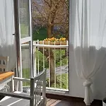 Na Lesnej Апартаменты *